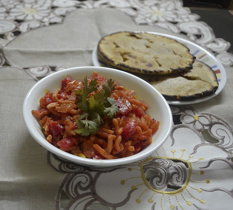 Sev Tomato
