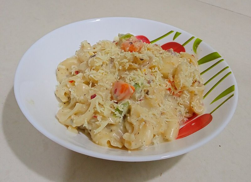White Sauce Pasta